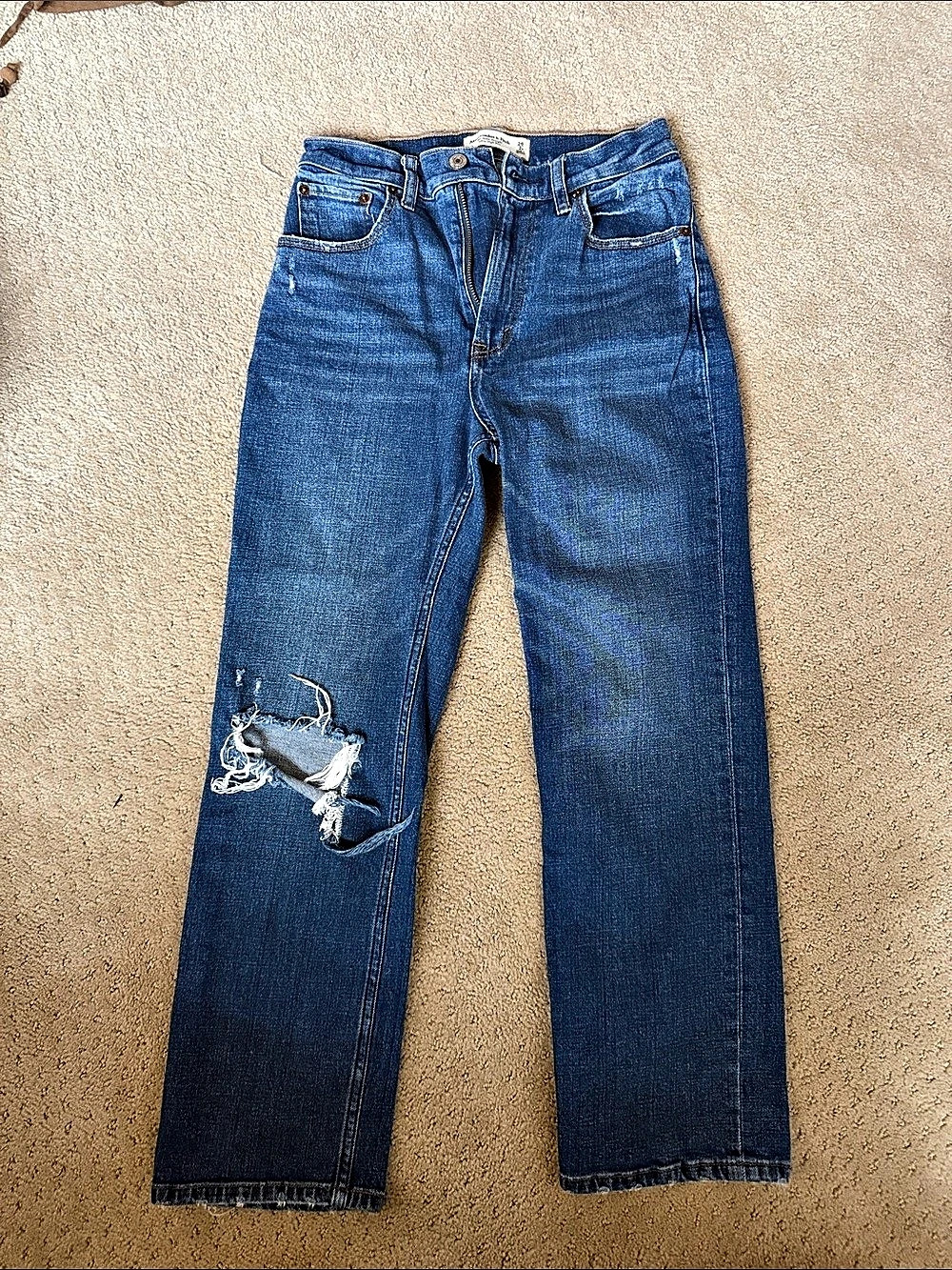 Abercrombie & Fitch Ultra High Rise 90s Straight Jean Blue